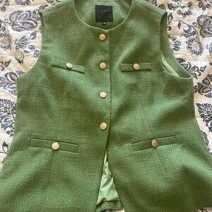 Green Sleeveless Women's Top